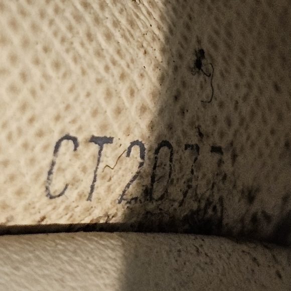 Louis Vuitton Damier Azur Key Case/Holder W/Chain, Twilly & Charm Added - Picture 4 of 17